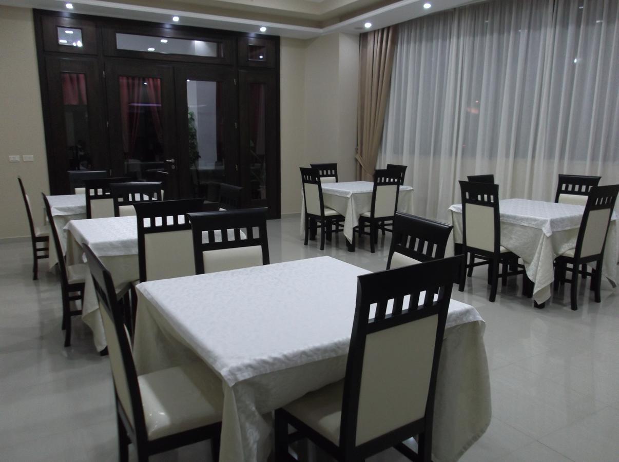 Haris Hotel Vlore Exterior photo